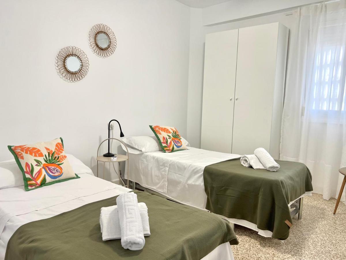 Cozy And Quiet, Pax7 Los Boliches, 3D, 2B, Pool And Close To The Beach Fuengirola Bagian luar foto